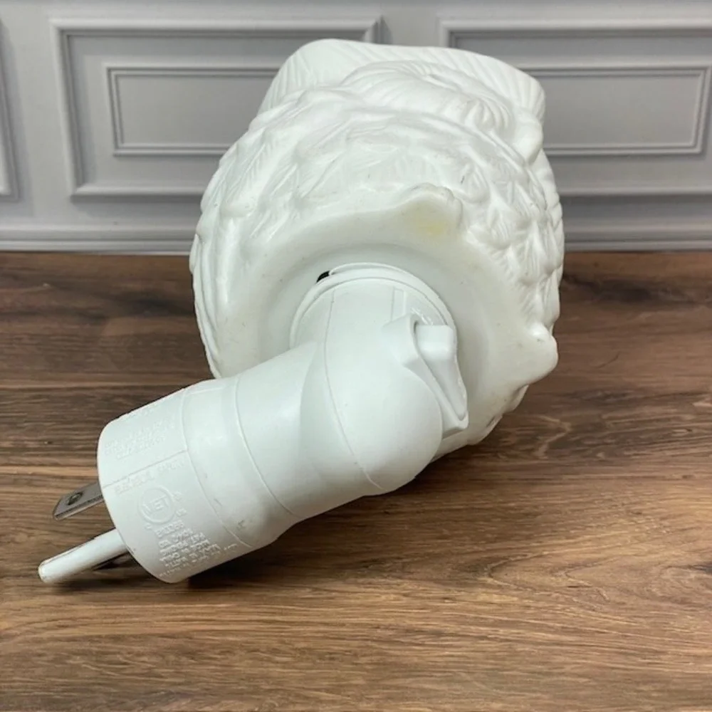 Scentsy Owl Plug In Wax Warmer White Ceramic Electric Home Fragrance Decor